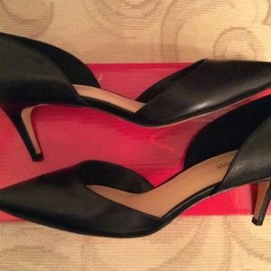 New Nine West Women’s pumps 8 1/2 M black leather pointed toe heels